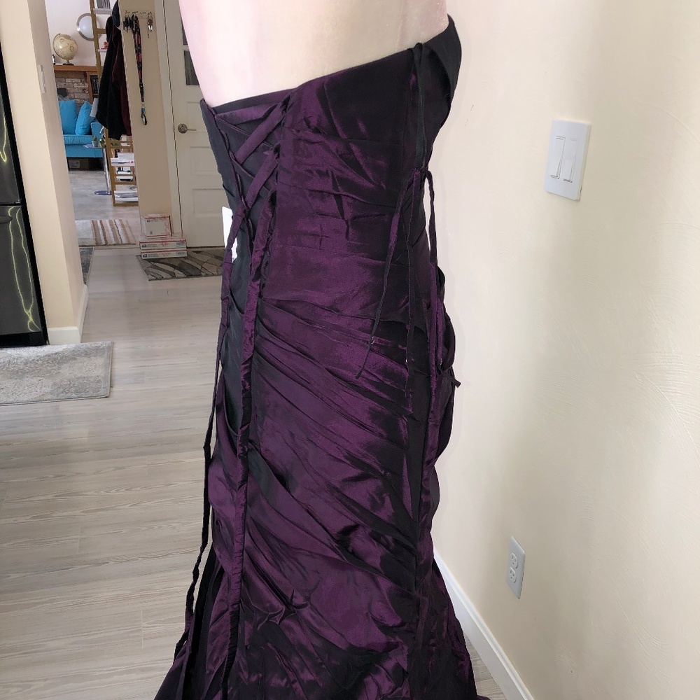 Eggplant Vertical Ruffles - Picture 5 of 14